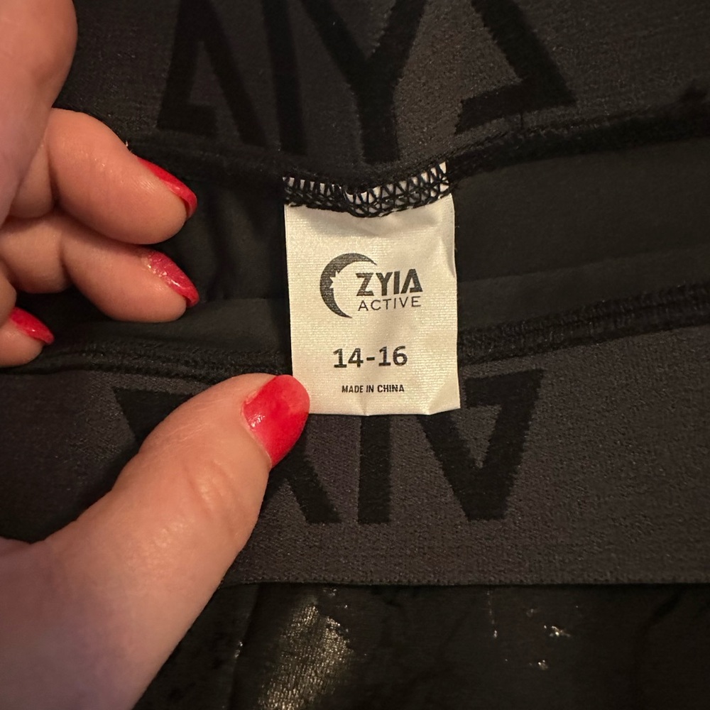Zyia black leggings size 14-16 - Picture 2 of 3